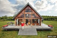 Inside Jens Risom’s Family Retreat: Timeless Design & Charm