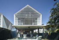 Brisbane Minka Twins House: Japanese Meets Aussie Design