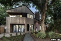 Hewn House: Cabin-Style Exterior Meets Modern Functional Design