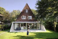 Reimagined 1930s A-Frame: Modern Extension and Renovation