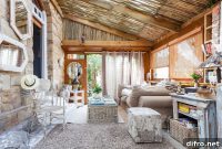 25 Tropical Living Room Ideas to Add Color and Personality