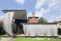 Adaptive Canopies Bring Shade to Renovated Victorian Villa