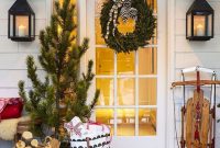 Festive Entryway Ideas to Welcome Holiday Guests