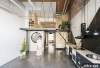 Small Madrid Home Adds Inventive Upper Level
