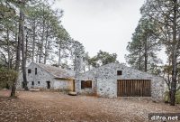 Timeless Mexican Retreat: Tranquil Cabins in Idyllic Landscapes