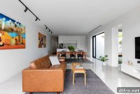 Melbourne Minimalist, Functional Home for Retirees