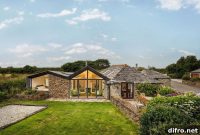 Timeless Cornwall Stone Cottage with Scenic Views