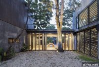 Ethos House: Modern Brutalist Home with Sustainable Design