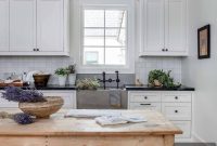 Transform Small Kitchens with Rustic Farmhouse Design Ideas