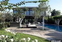 Classic Meets Contemporary: Elegant Ramat HaSharon Home