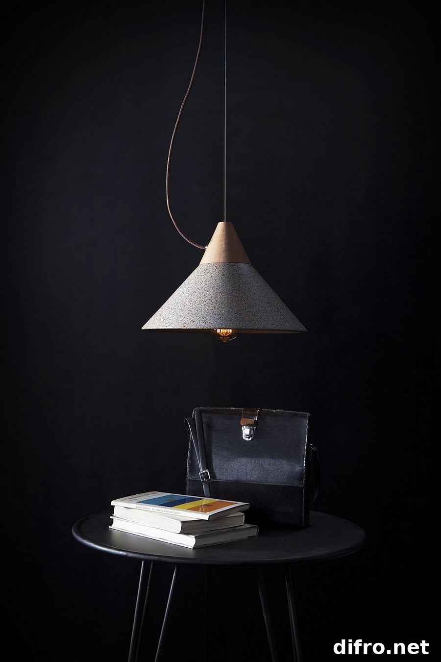 Fabulous pendant lamp with a hint of industrial charm
