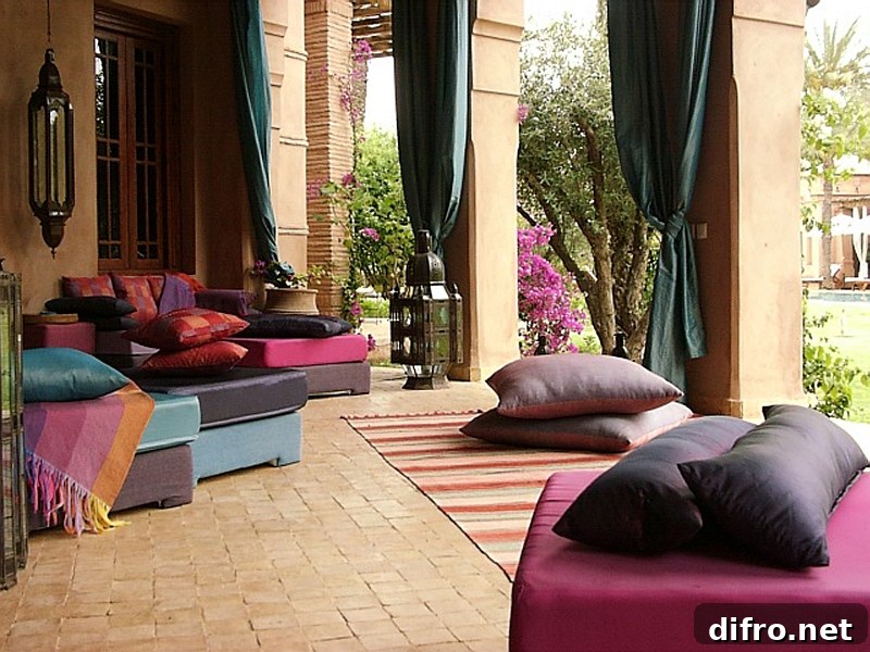 Plush decor ideas to shape your perfect Moroccan-inspired patio and courtyard