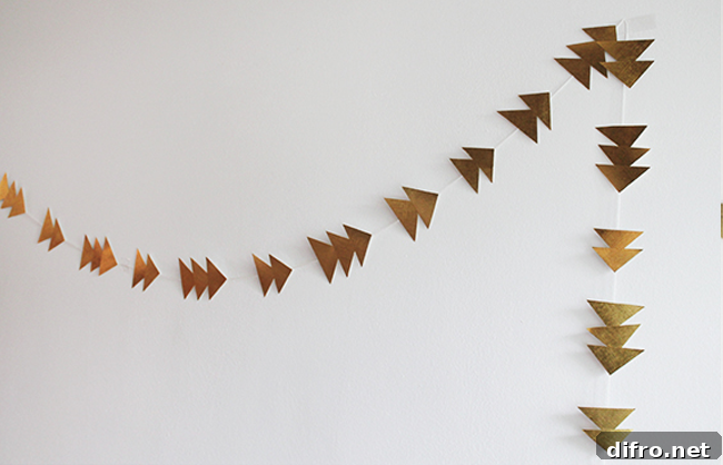 DIY Gold Garland