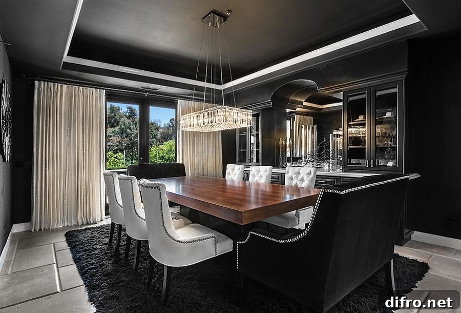 Gorgeous dining room that is all about black [Design: Orange Coast Interior Design]