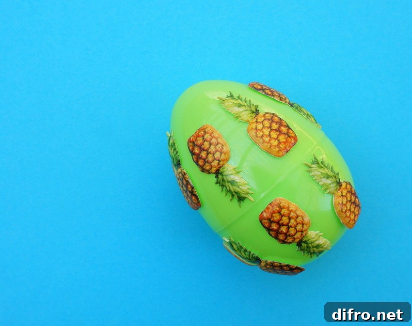 Easter egg with a pineapple pattern