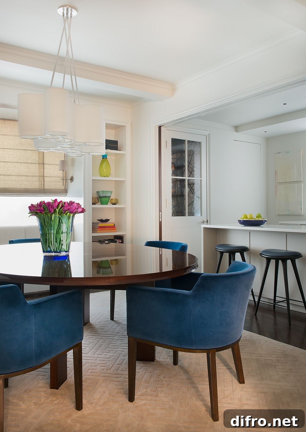 Lovely use of color in the dining space