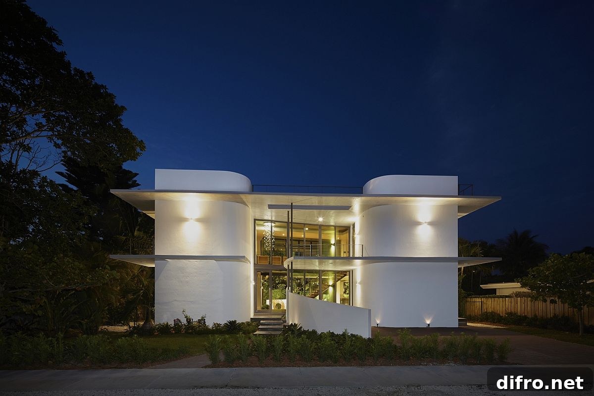 Gorgeous residence in Miami Beach with ingenious Miami Modernist style