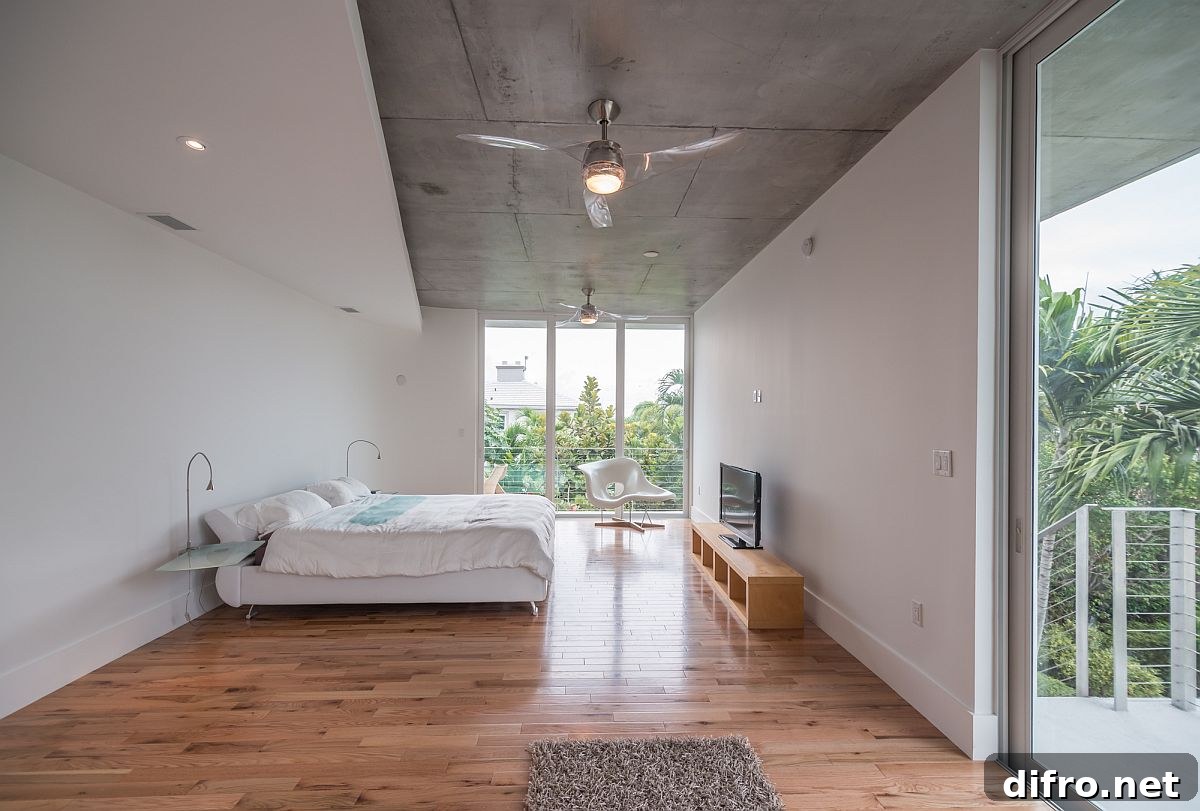 Bedroom on the upper level of modern Dilido Haus in Miami Beach