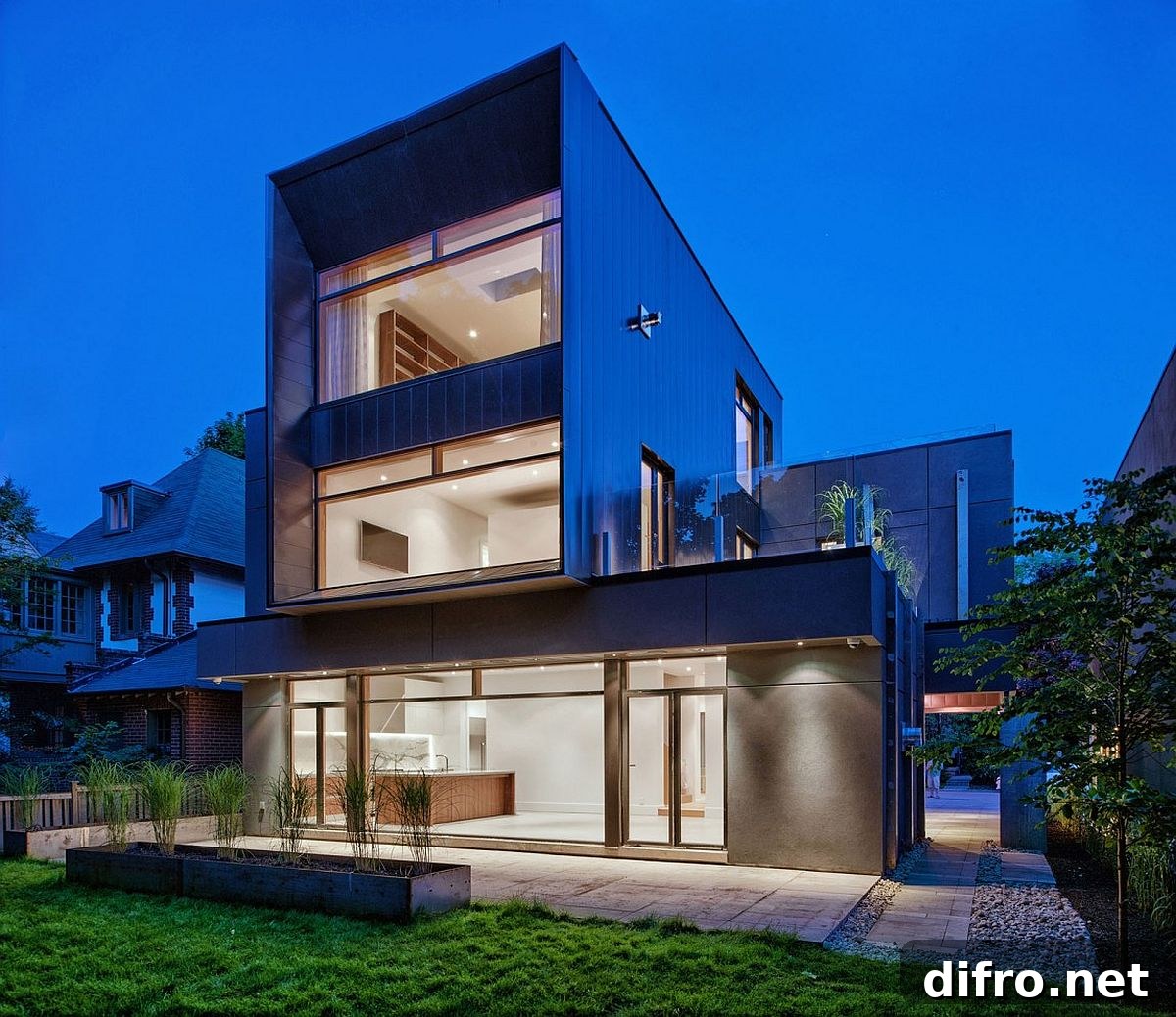 Beautiful and exclusive three-story family home inToronto