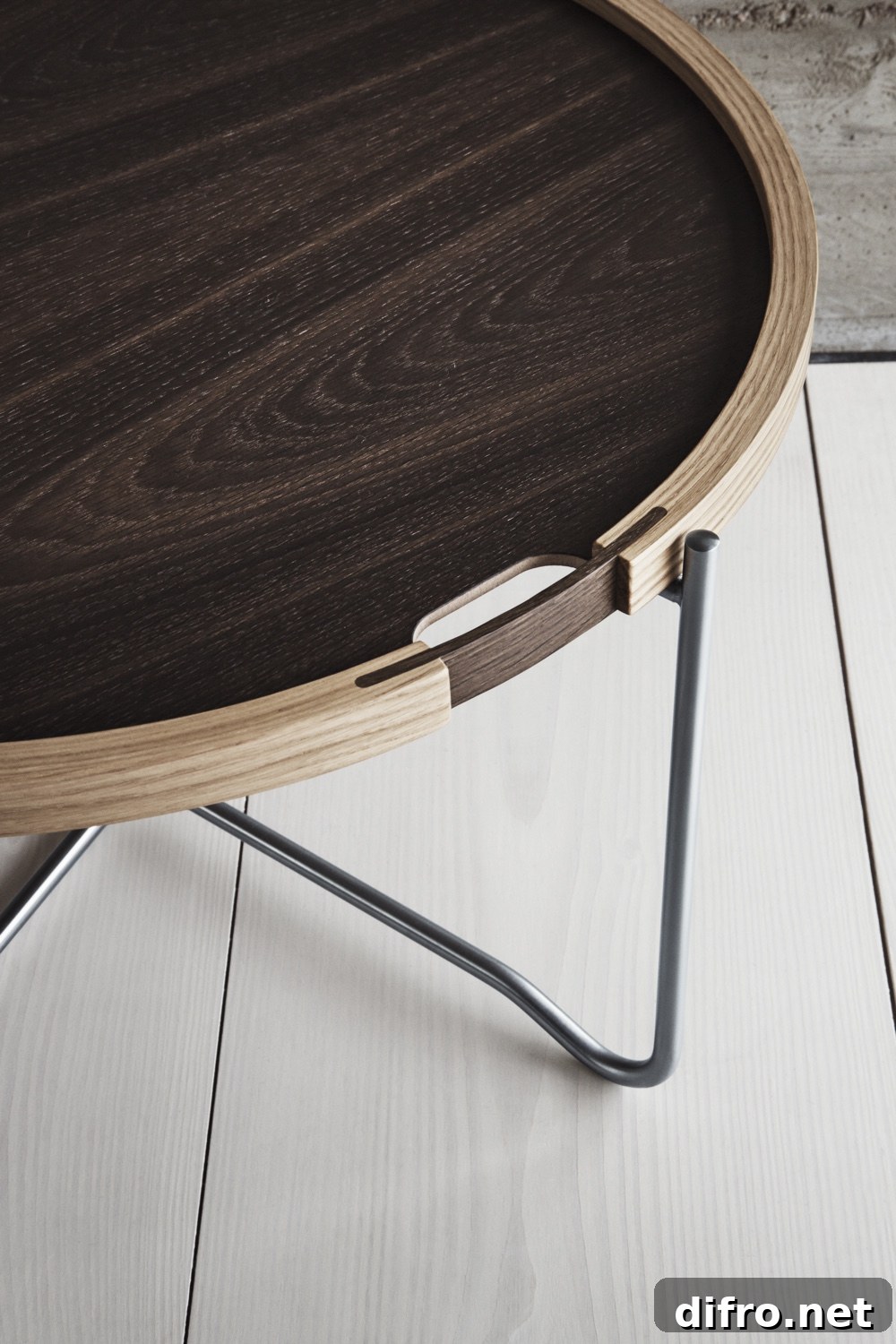 CH417 tray table with the smoked oak tray facing up.