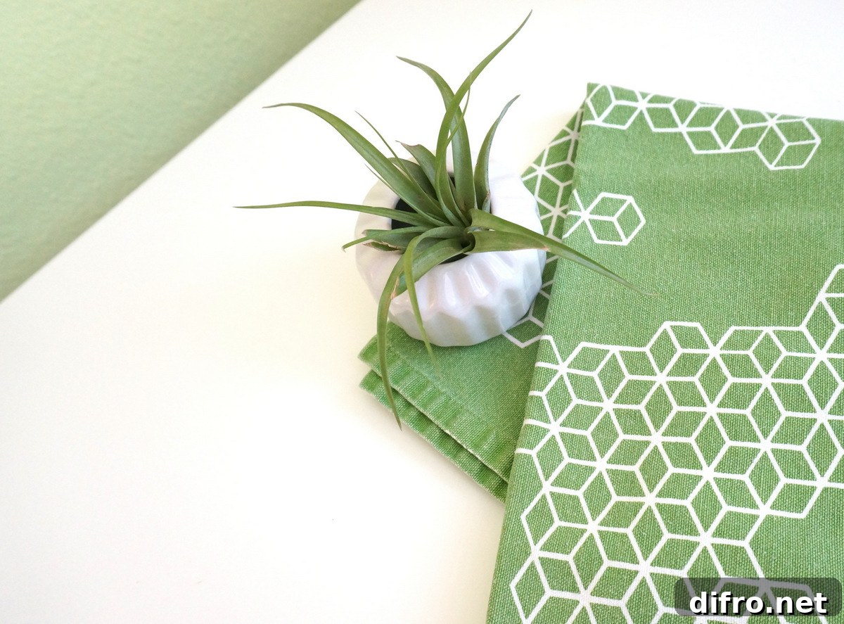 Decorate with green for 2017