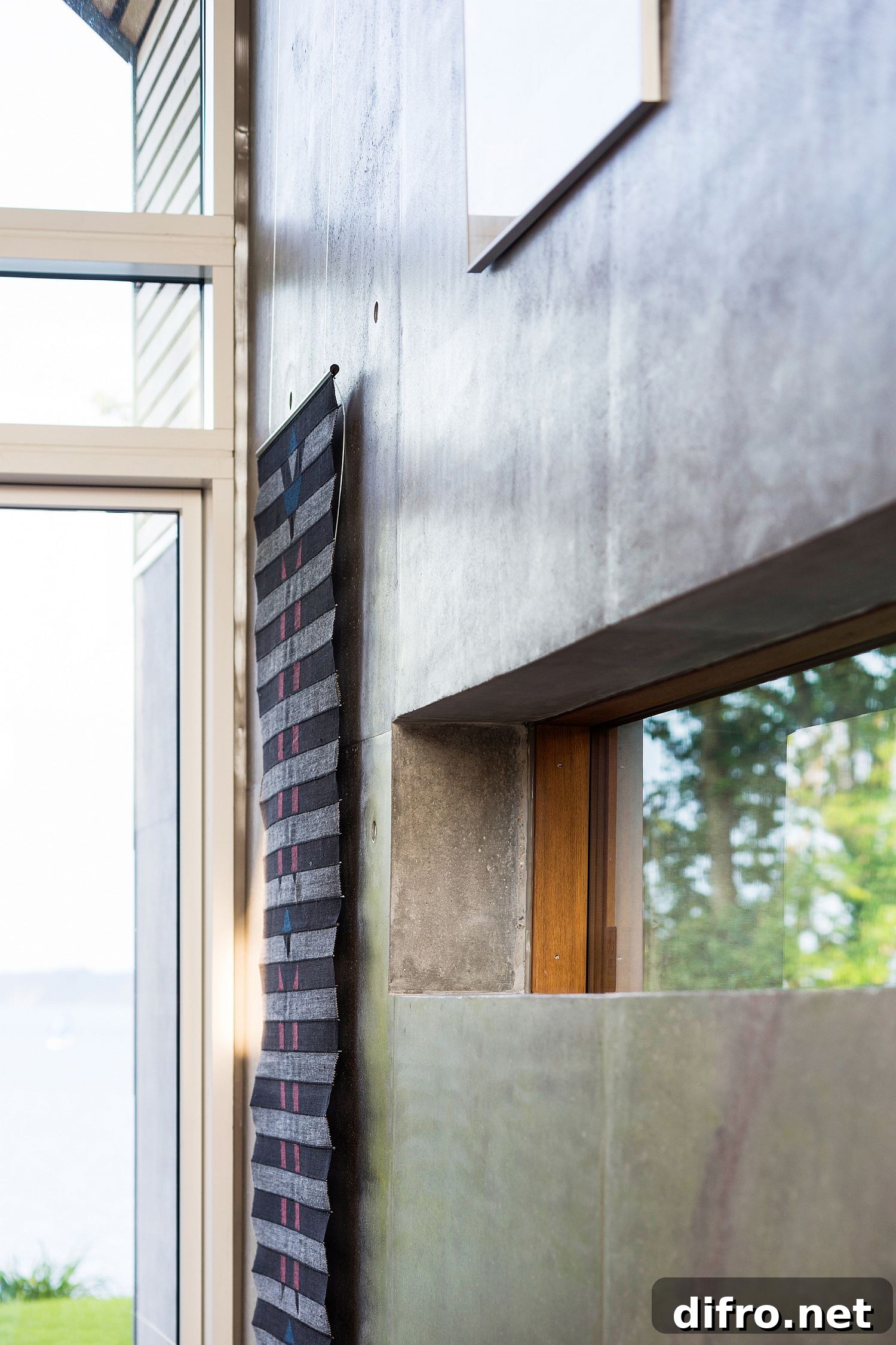Interior concrete wall detail at Villa P