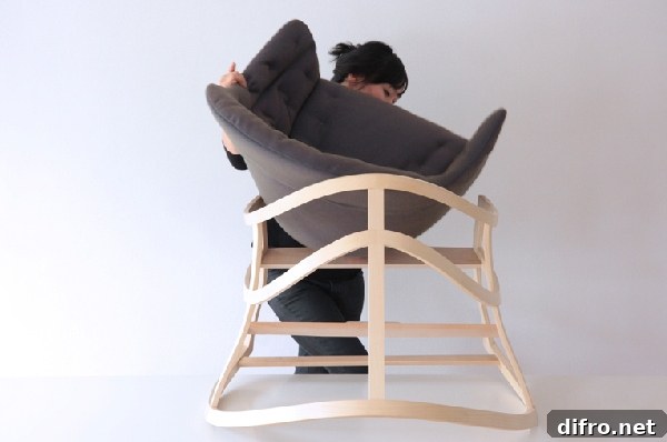 Detail of the chair's curved base