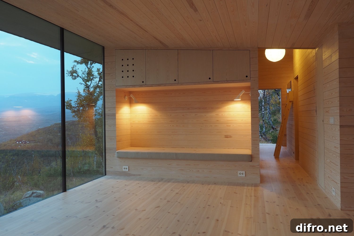 Cabin Ustaoset in Norway by Jon Danielsen Aarhus.