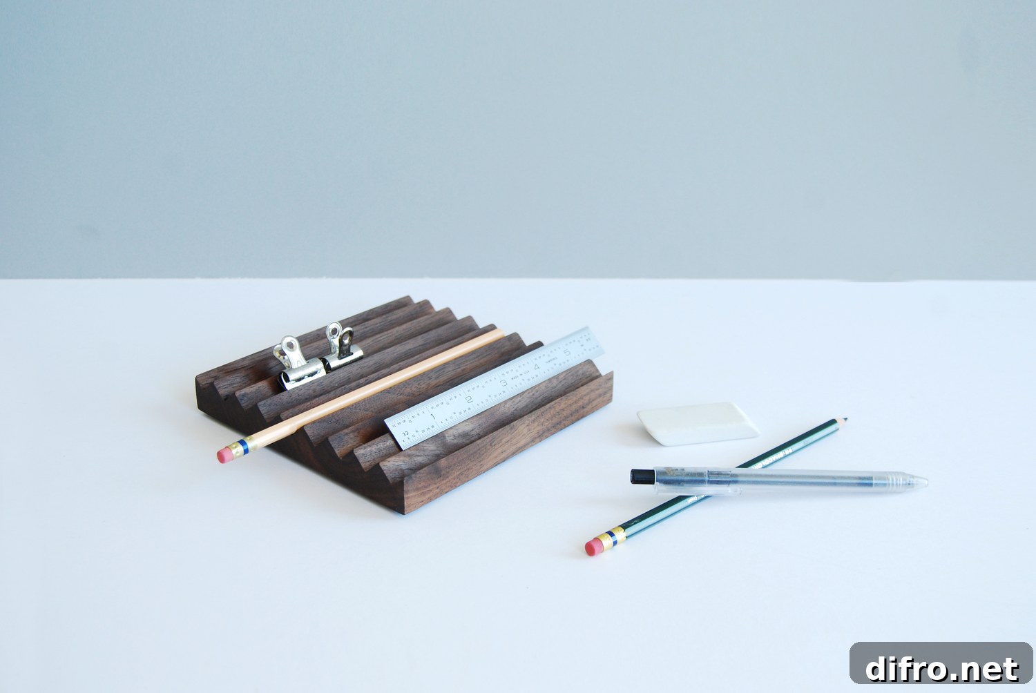 Zigzag desk module