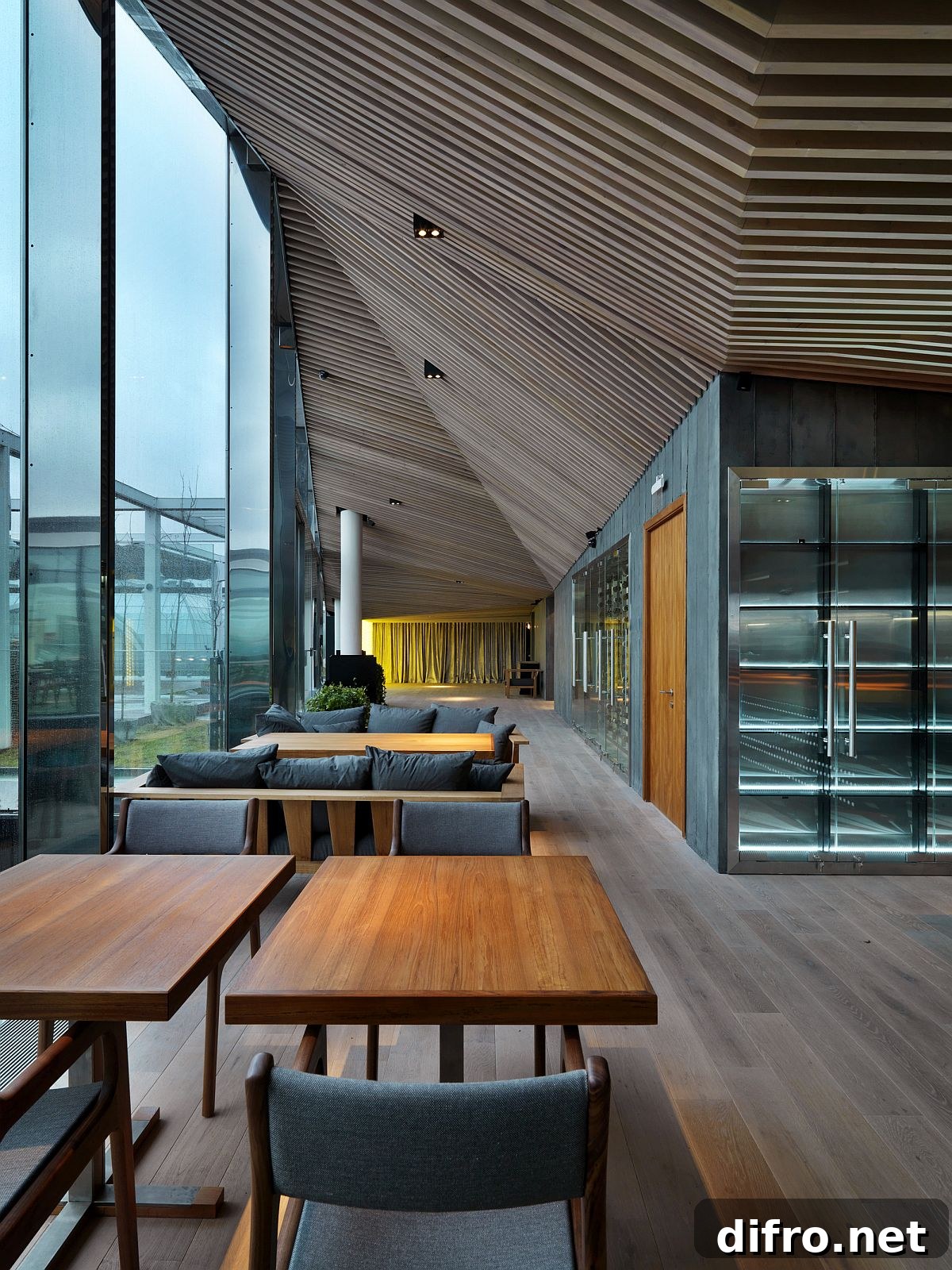 Three-dimensional wooden ceiling design