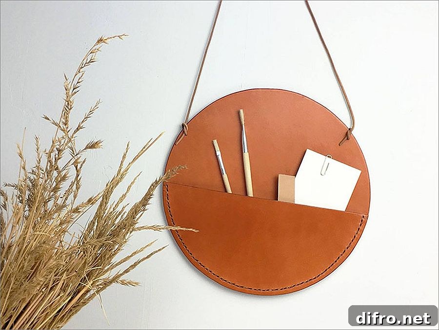 Stylish leather wall pockets