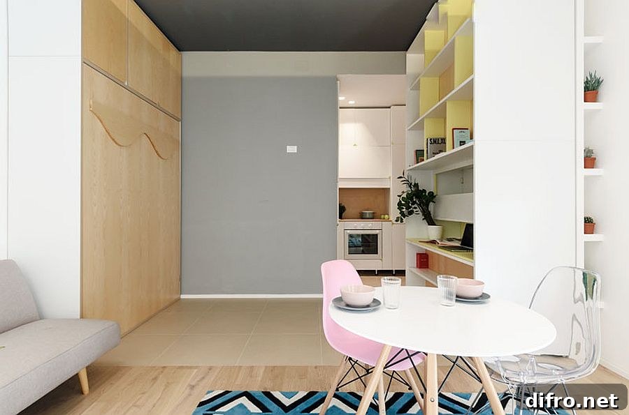 Moving wall with shelves