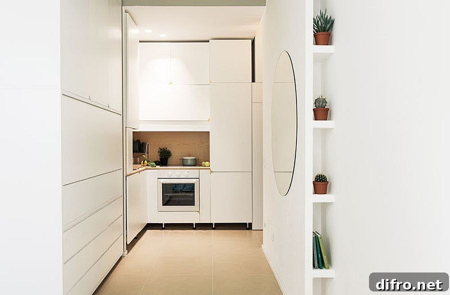 Compact kitchen in white