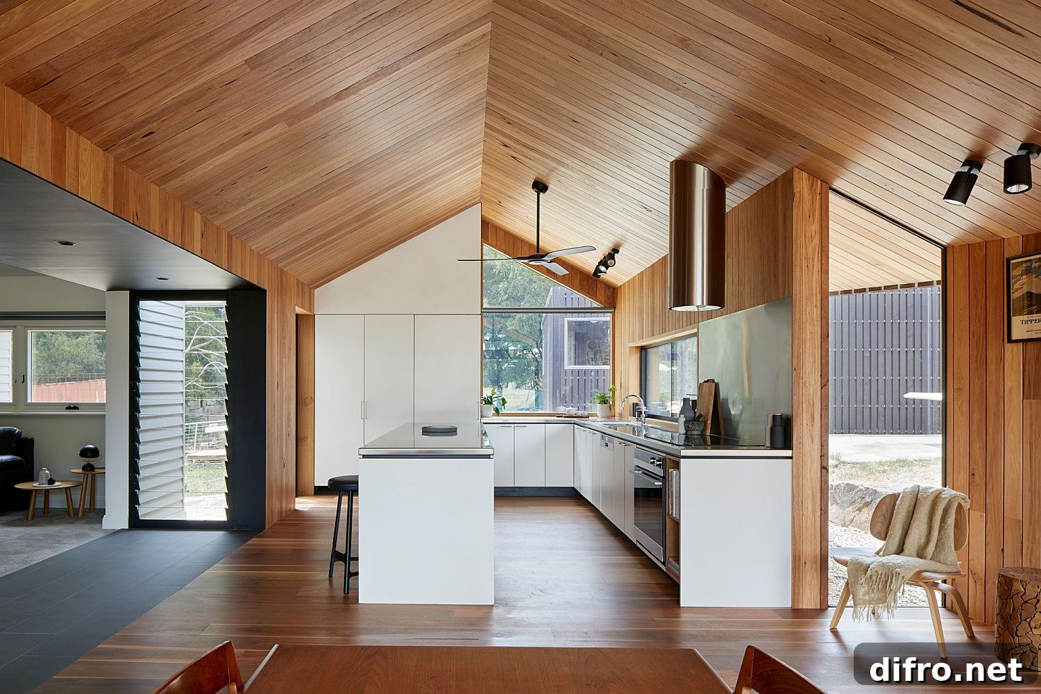 White and wood kitchen
