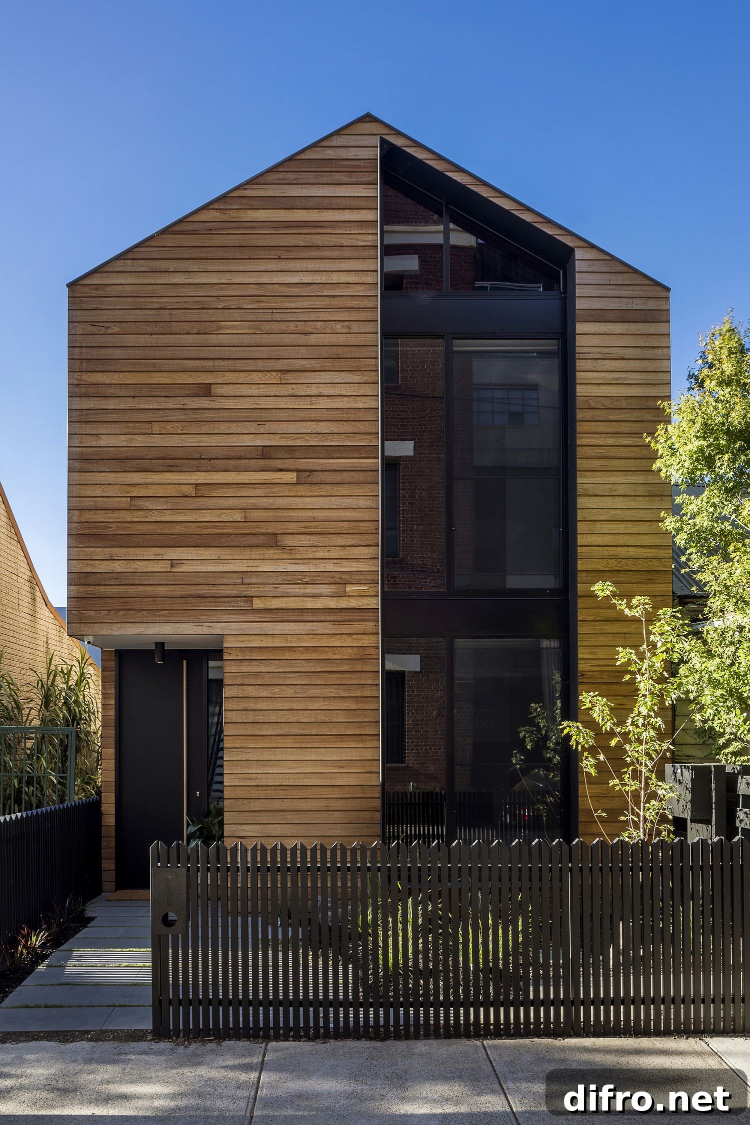 Contemporary T2 Residence in inner suburbs of Melbourne