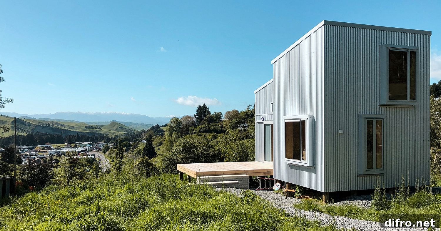 Tiny cabin in the hills in Taihape, New Zealand