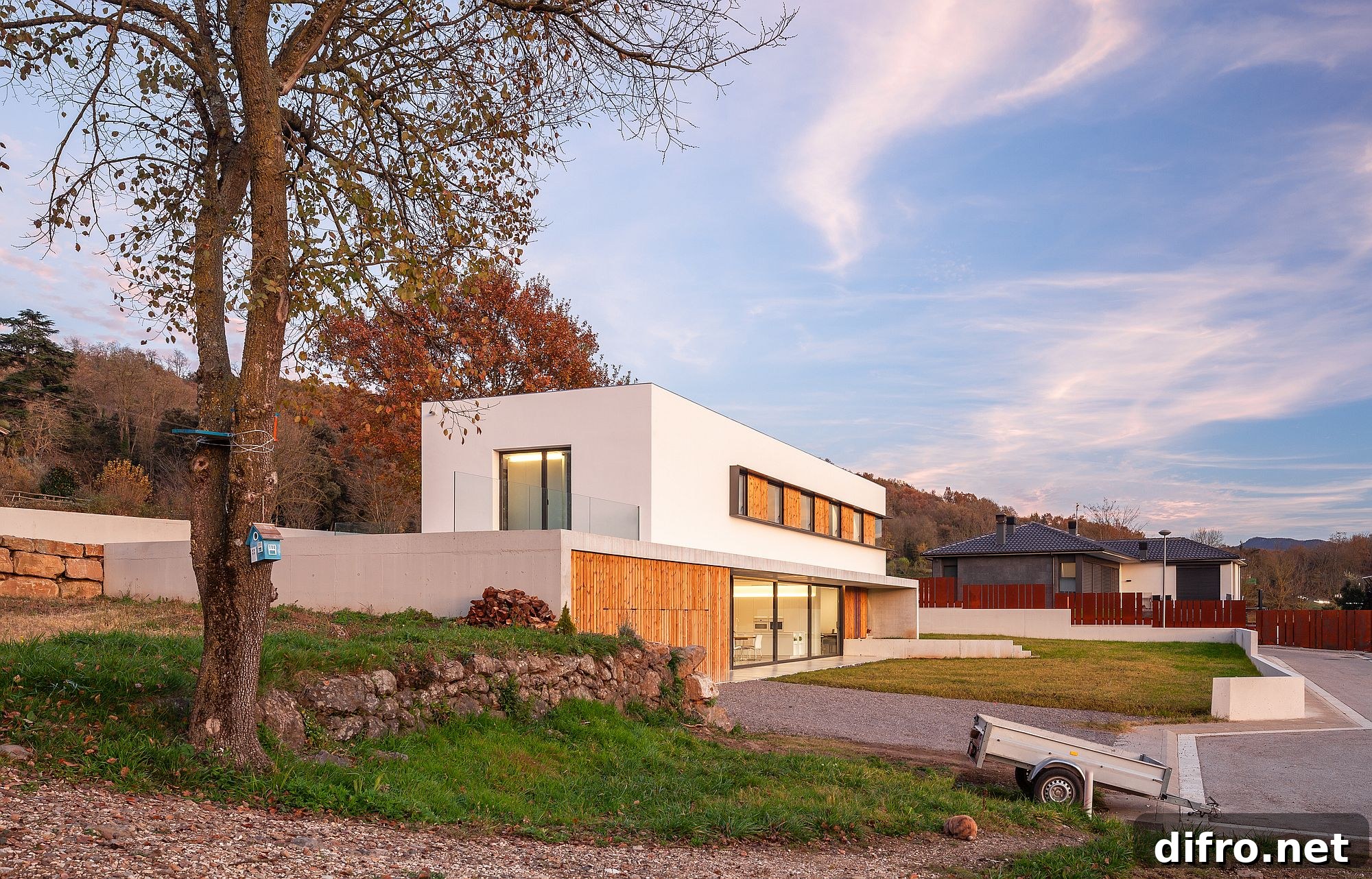 Gorgeous Bench House in the city of Olot