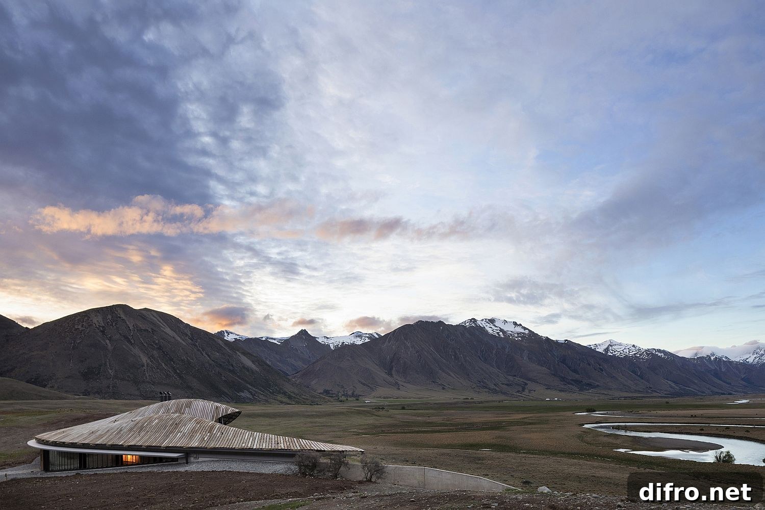 Lindis Lodge blending into the landscape