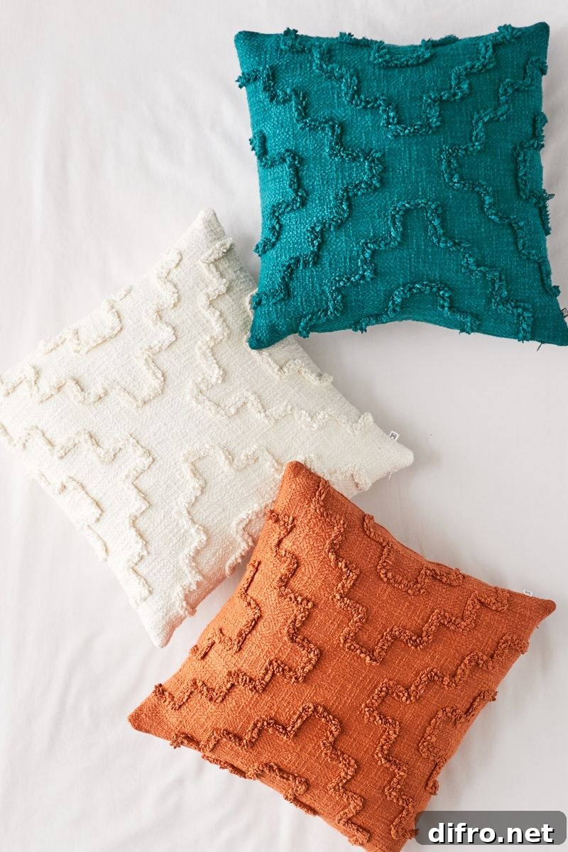 Tufted throw pillow with stairstep pattern texture