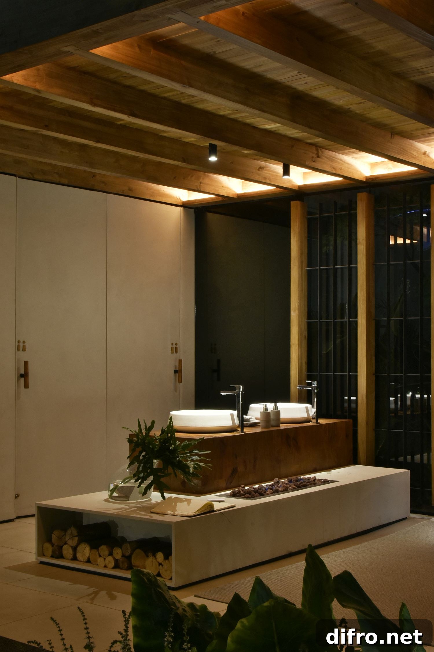Twin basins and a lovely central pod design of the terrace