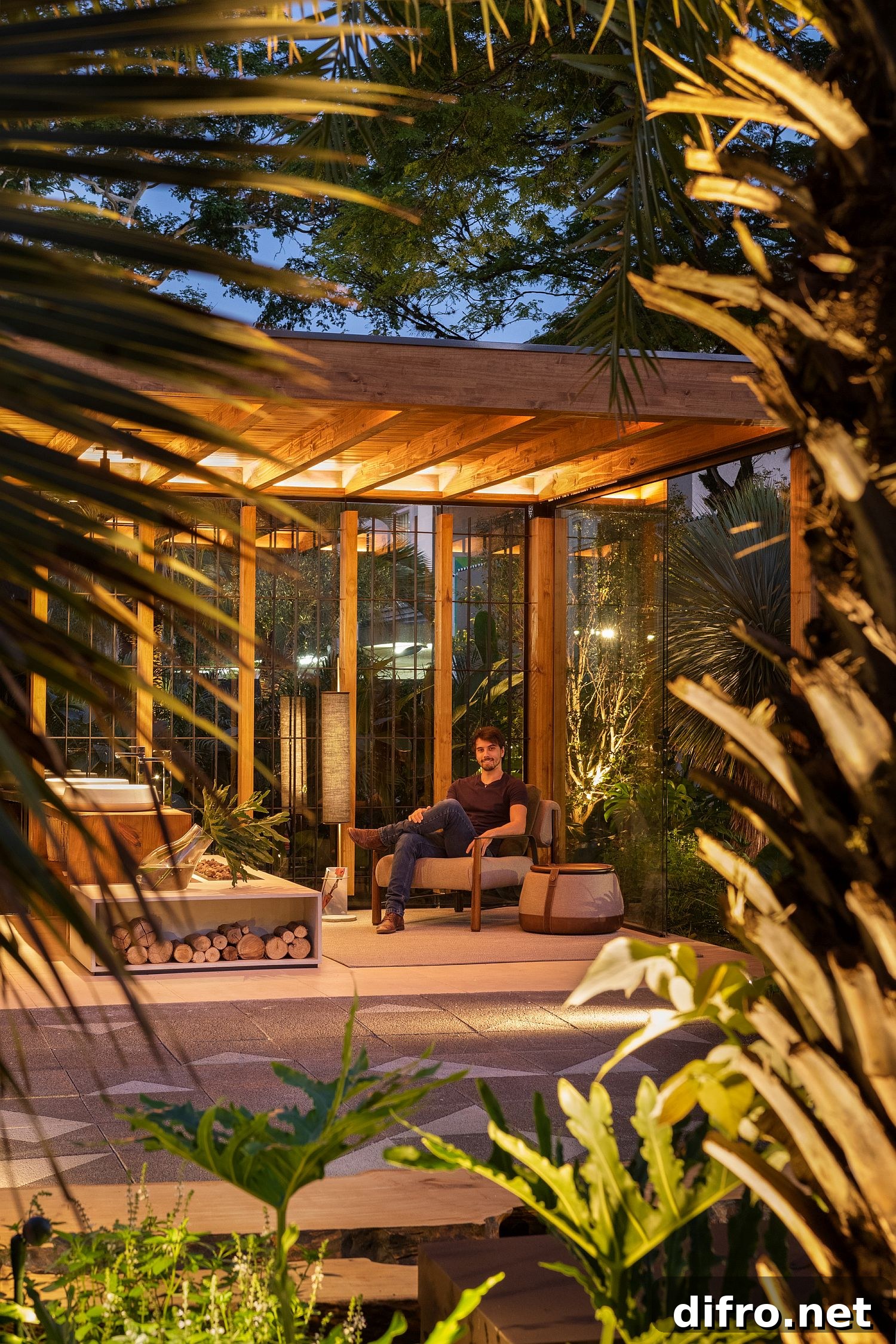 View from a distance of the minimal Brazilian terrace