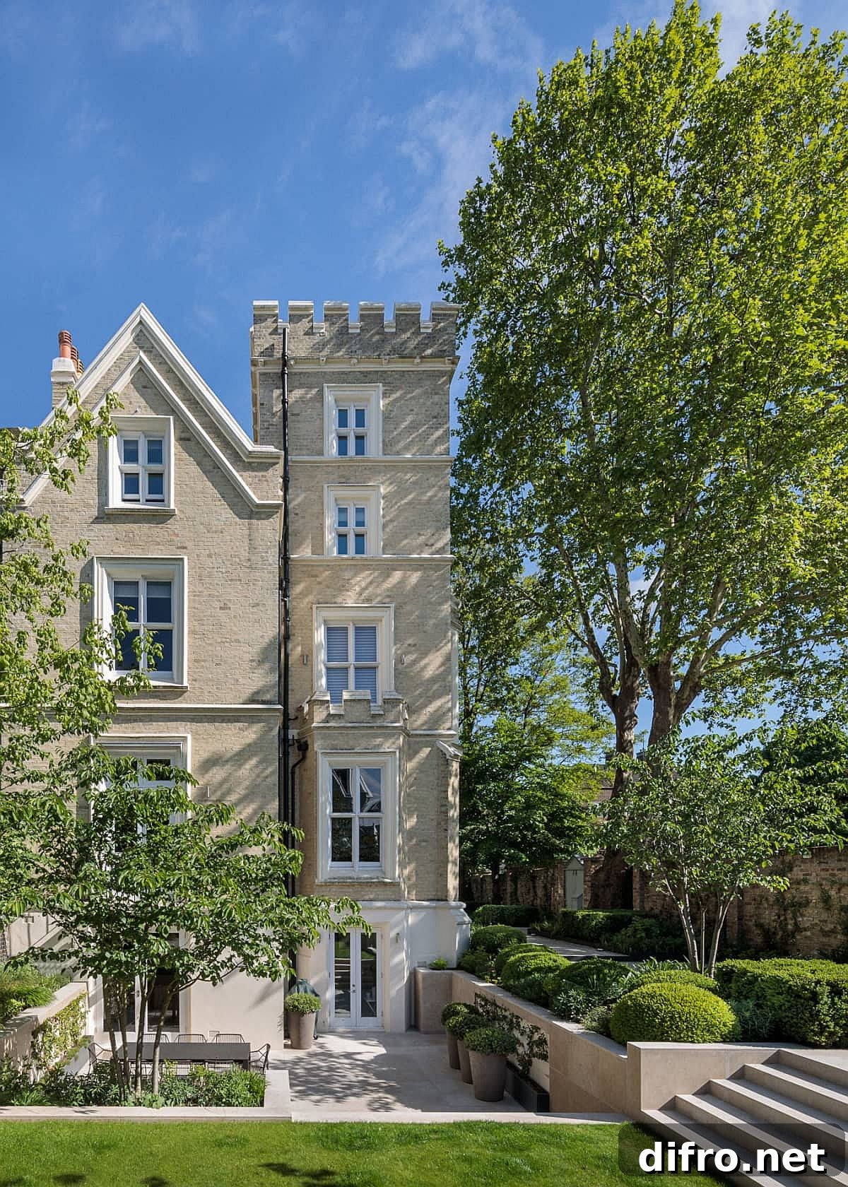 Traditional Carlton Hill house