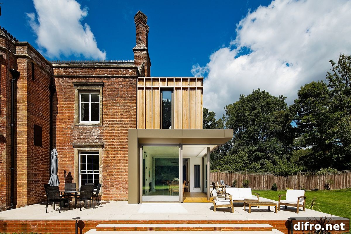 Modern makeover to classic Gatti House in UK