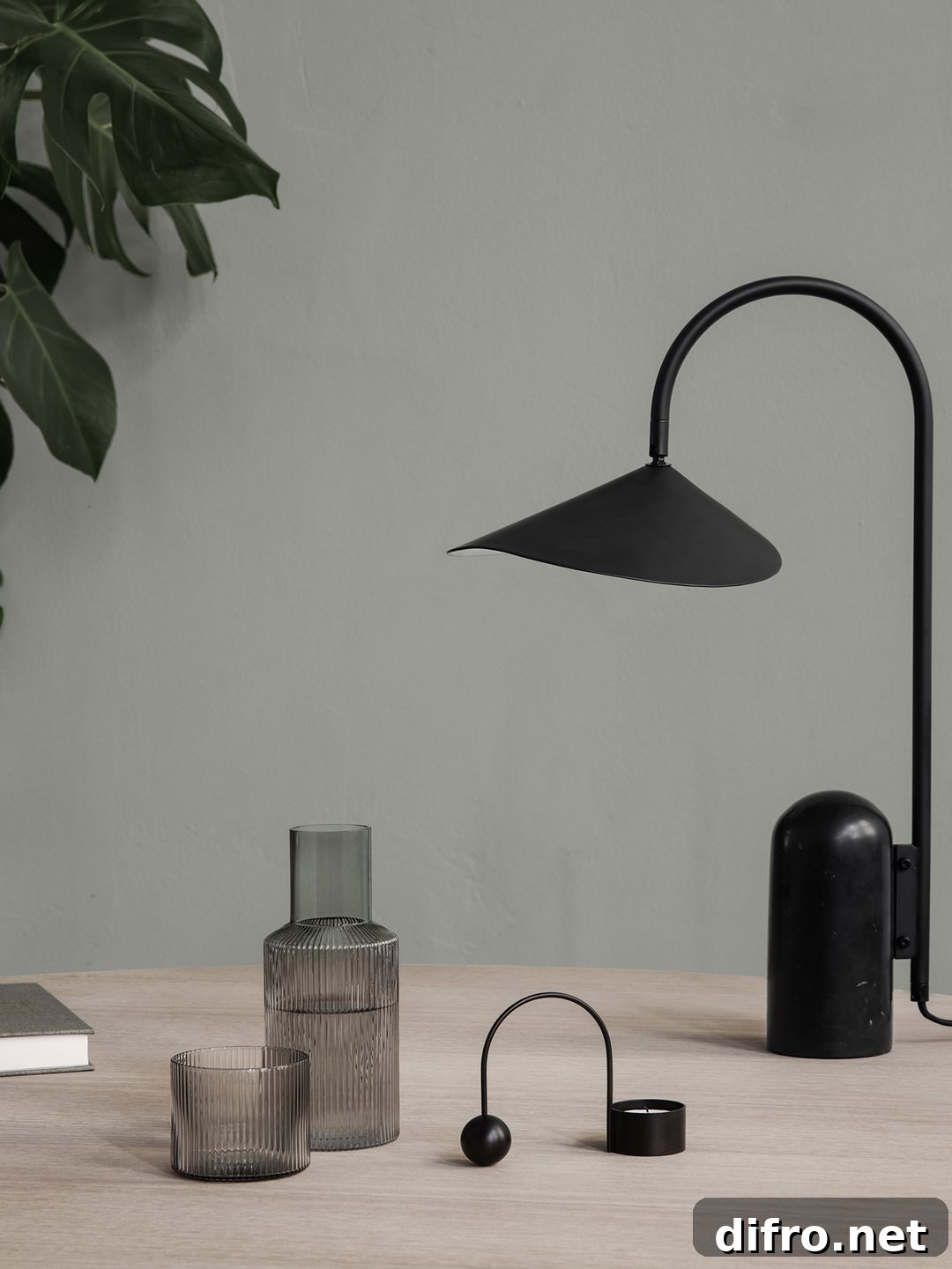 Grey ripple carafe