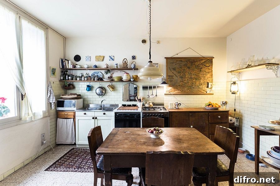 Casual eclectic style kitchen