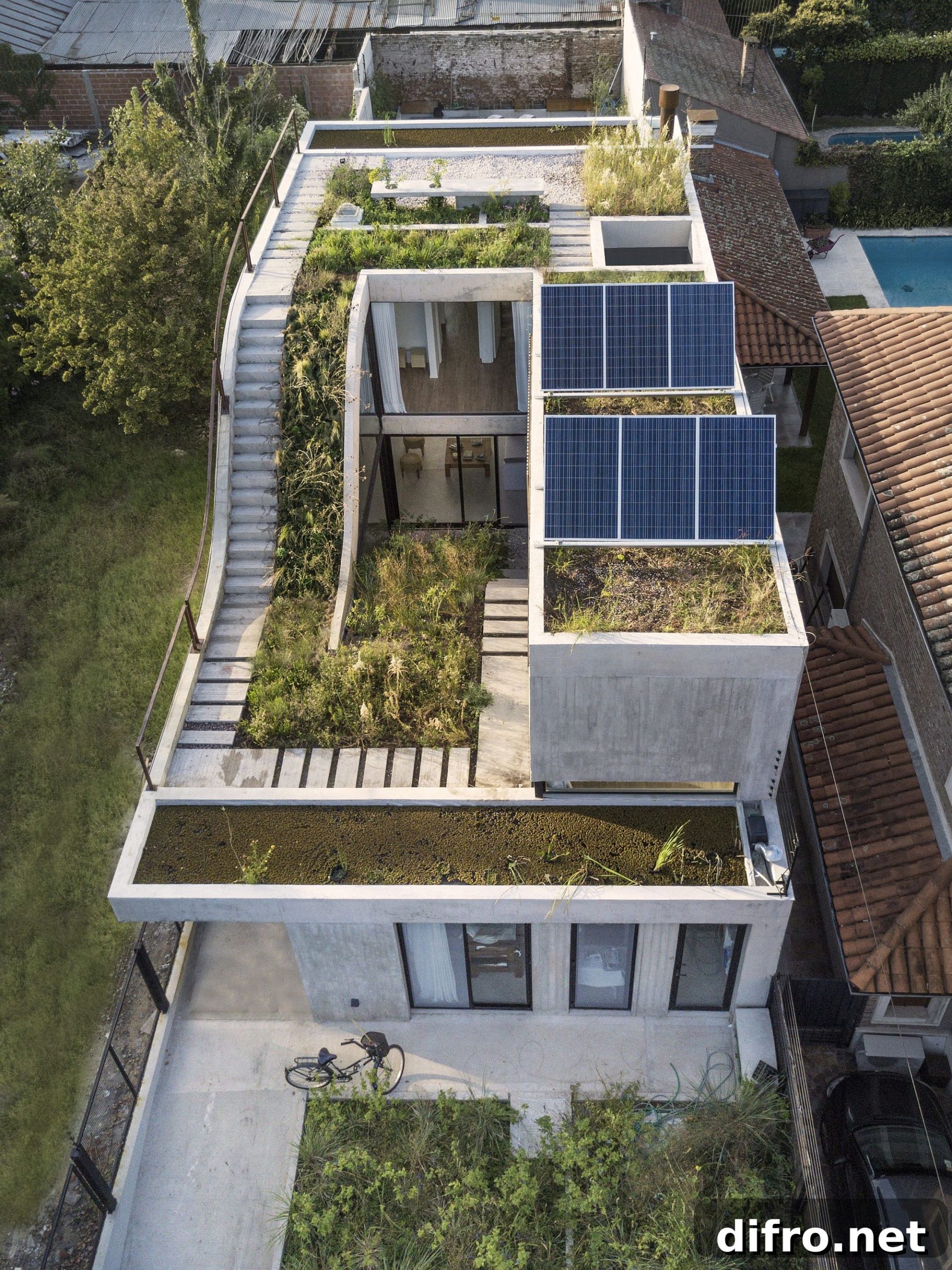 View from above of the eco-friendly home in Buenos Aires