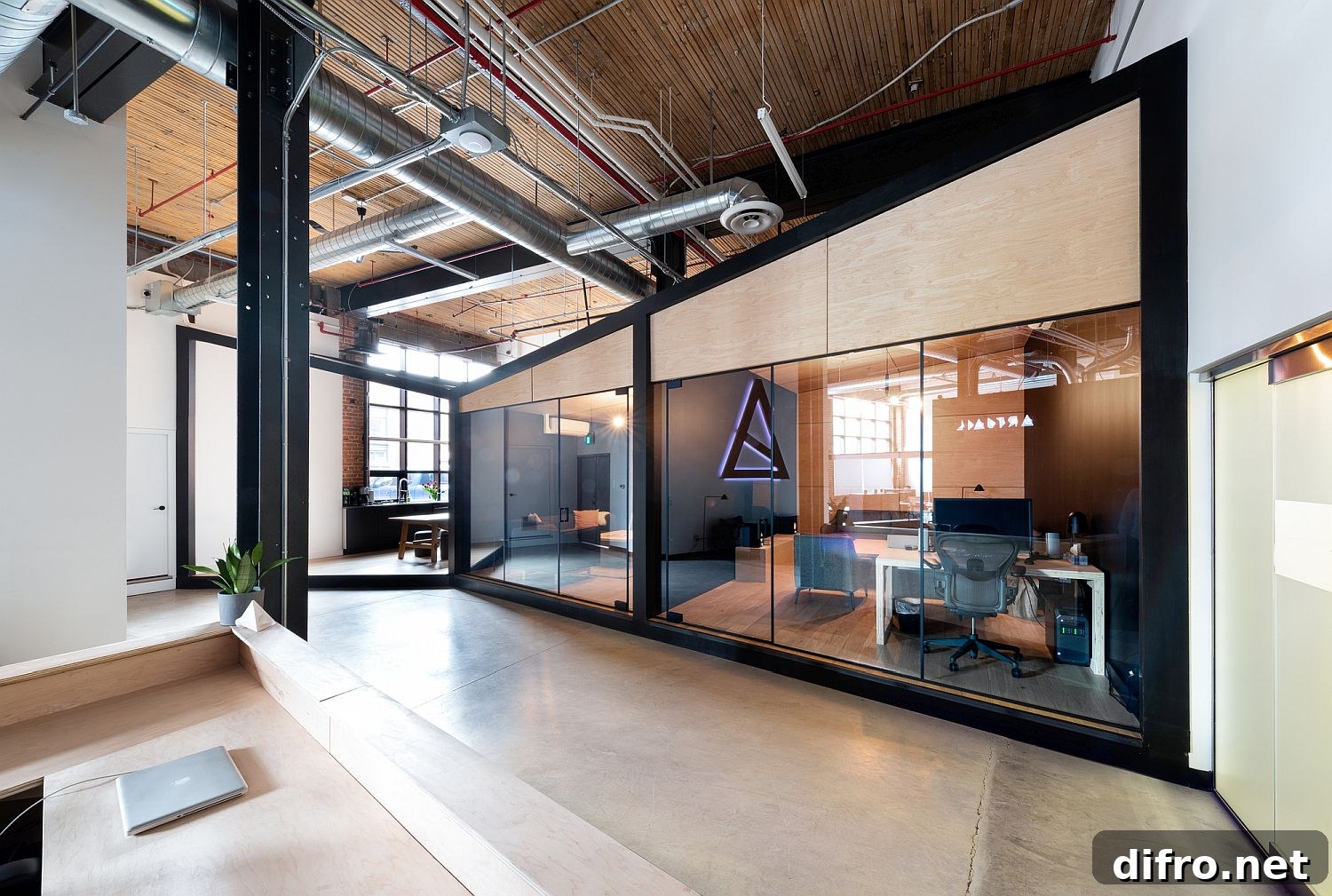 Custom VFX studios combined with open space