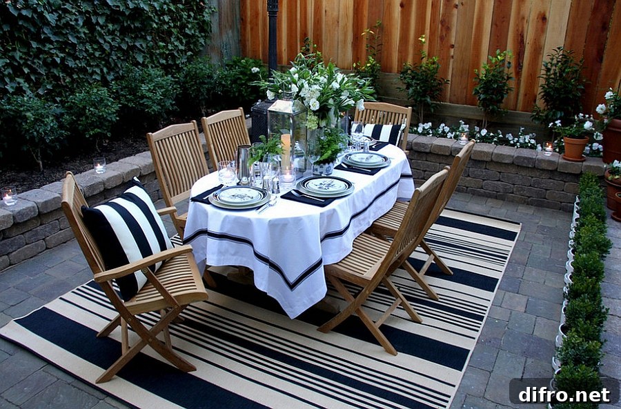 Choosing color and theme for outdoor dining