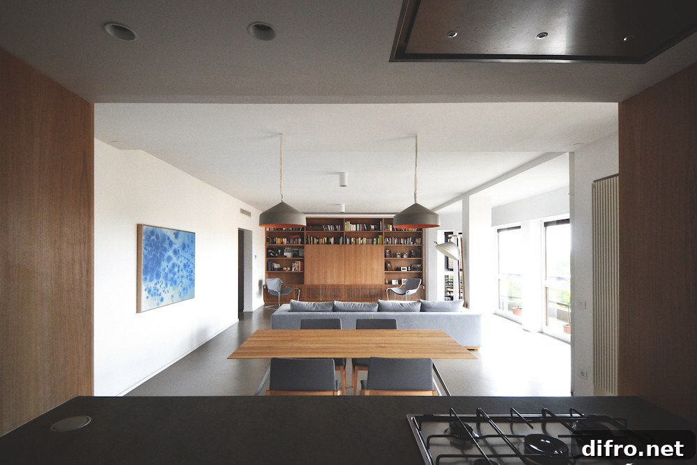 Transition between kitchen and living area