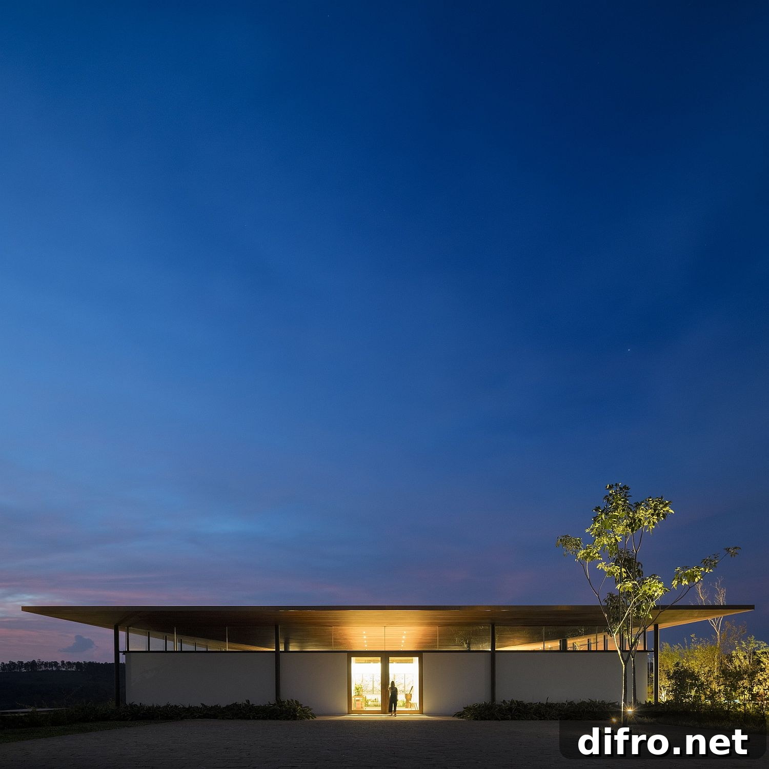 Warm interior lighting at Bela Vista House